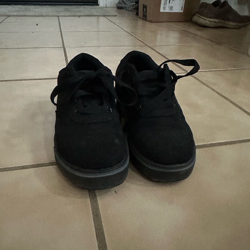 Boys Black Heelys